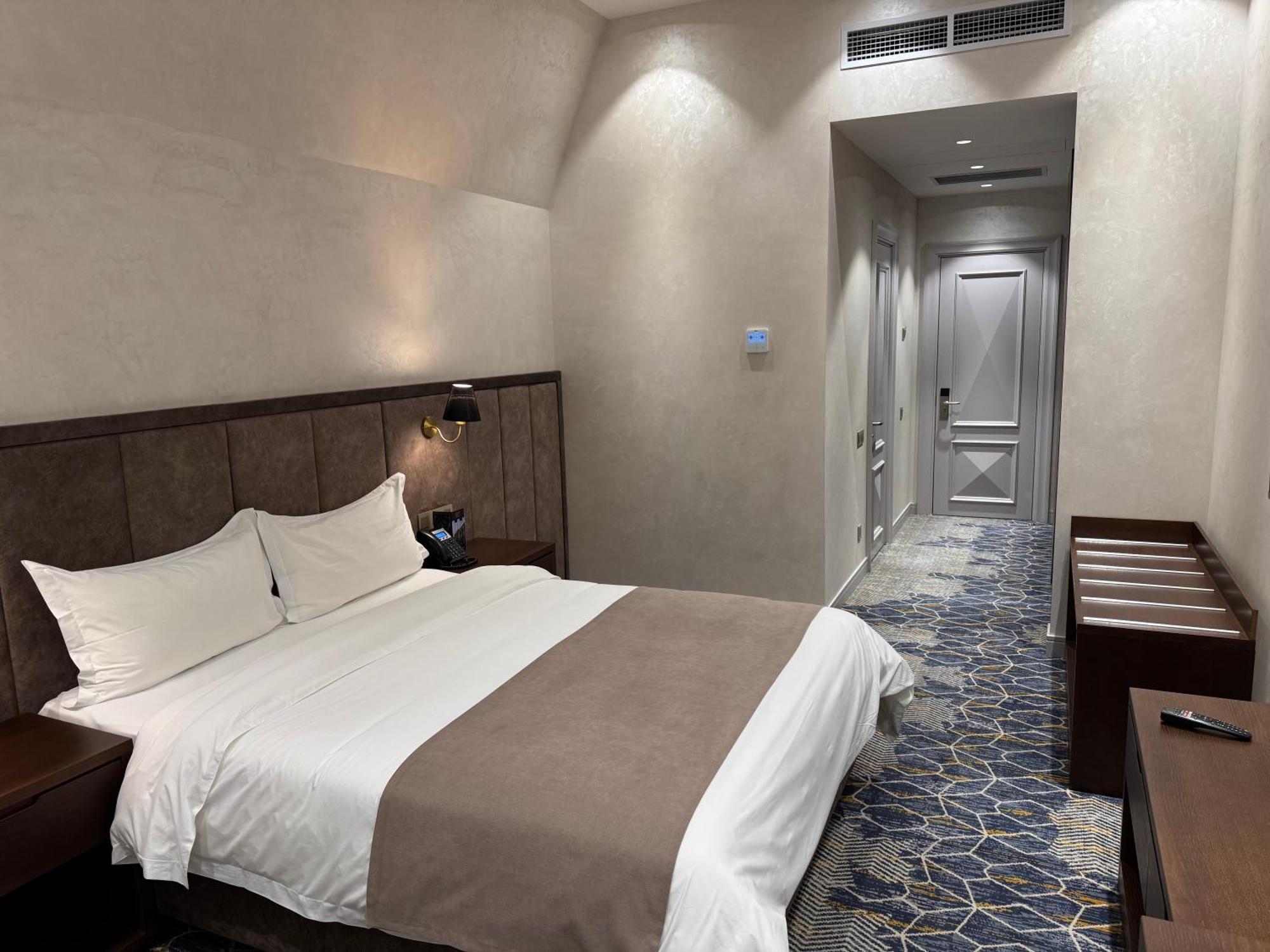 Frankfort Expo Hotel Tashkent Ngoại thất bức ảnh